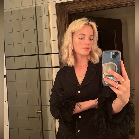 Sleeper black feather shirt - Picture 5 of 7